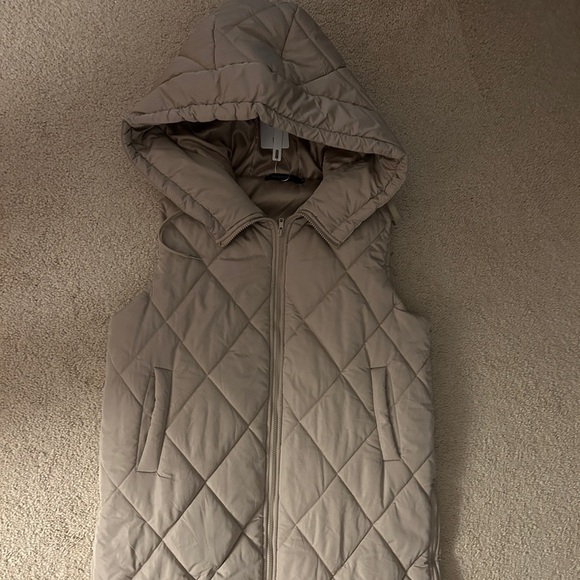 MEROKEETY Womens Sleeveless Quilted Long Puffer Vest Hooded - Picture 1 of 14